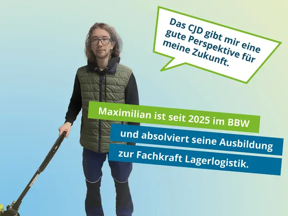 Maximilian hält einen Hubwagen