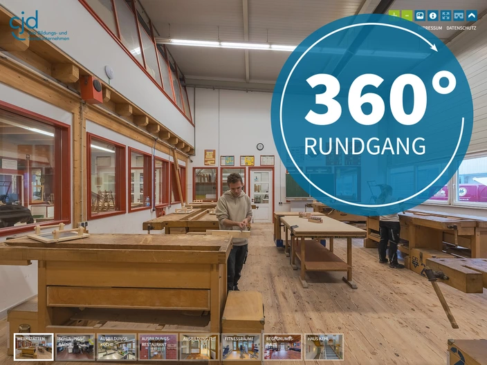 Zwei Personen arbeiten in der Holzwerkstatt im CJD BBW Offenburg